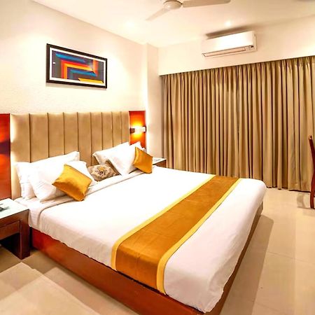 Hotel Hills Park Pathanamthitta Exterior photo