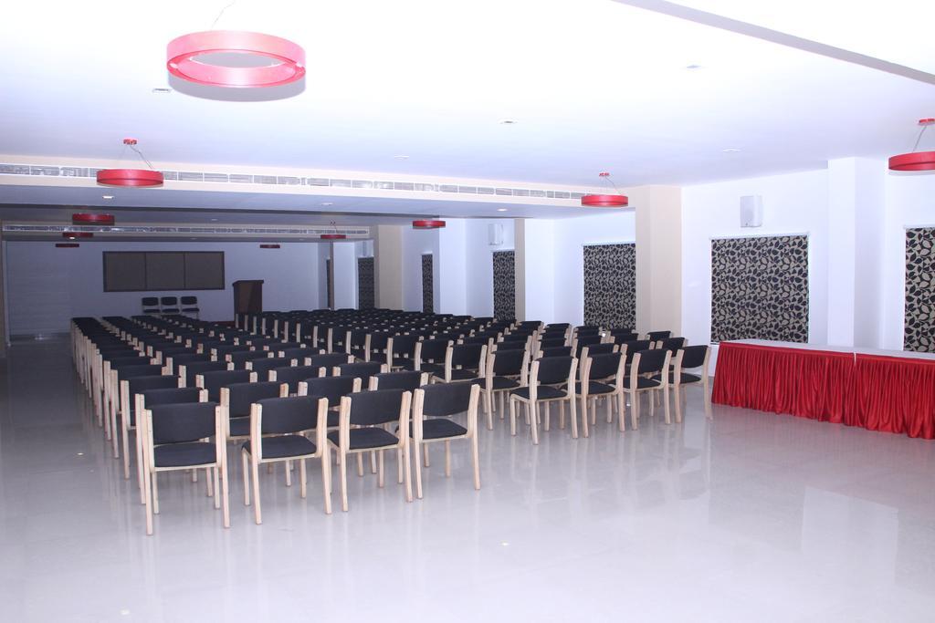 Hotel Hills Park Pathanamthitta Exterior photo