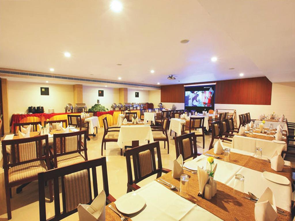 Hotel Hills Park Pathanamthitta Exterior photo